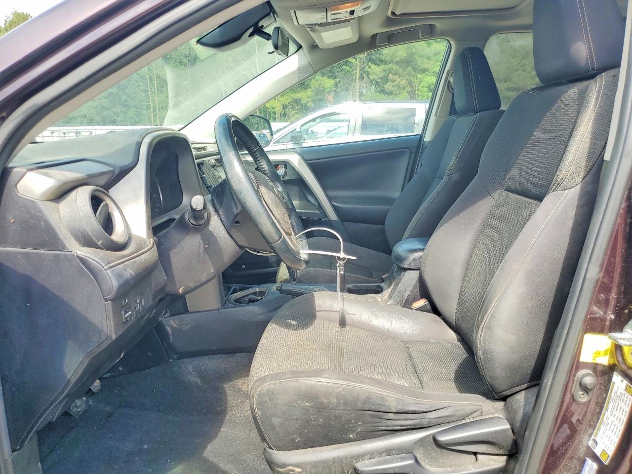 2018 TOYOTA RAV4 XLE photo 13