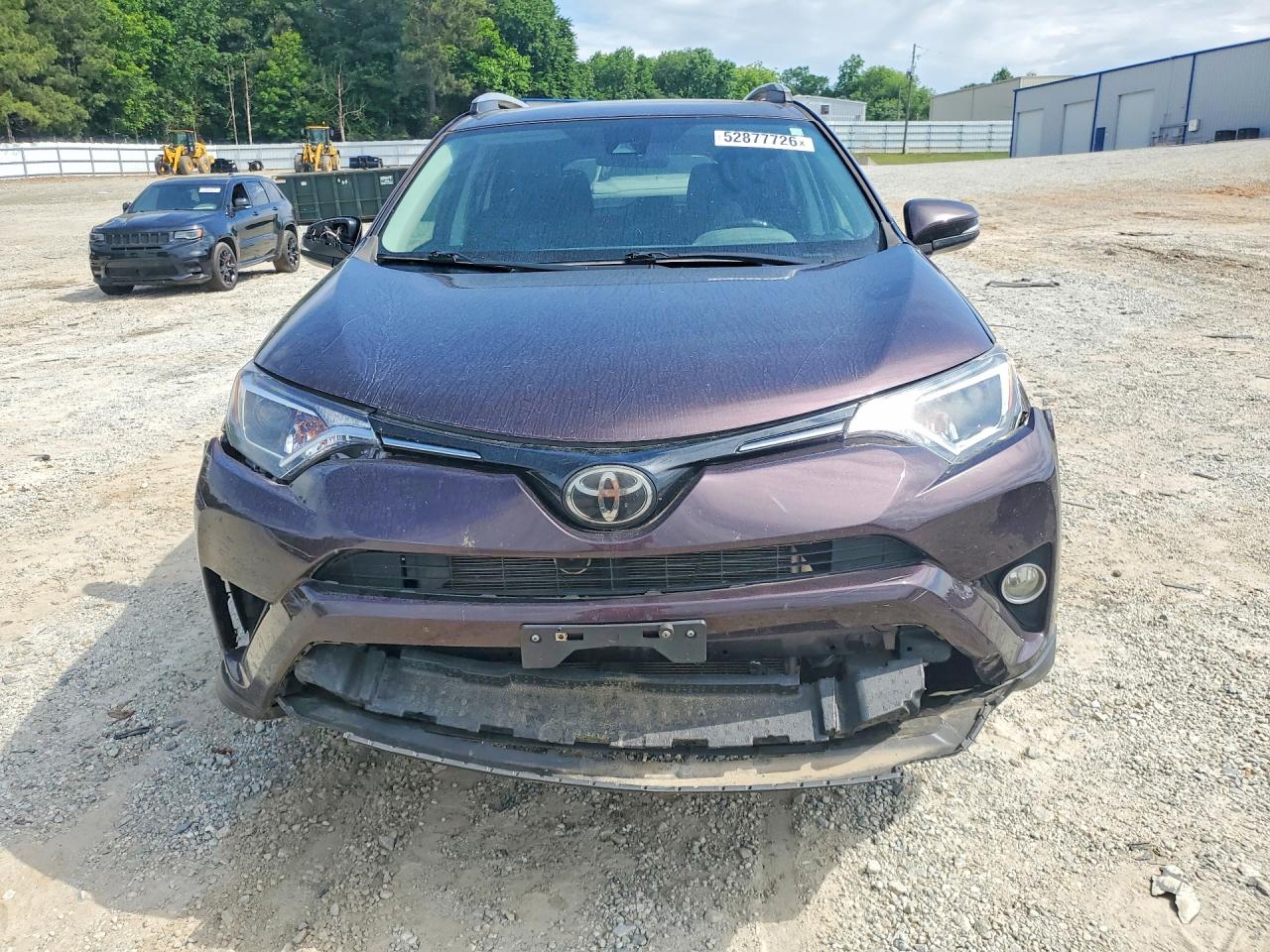 2018 TOYOTA RAV4 XLE photo 9