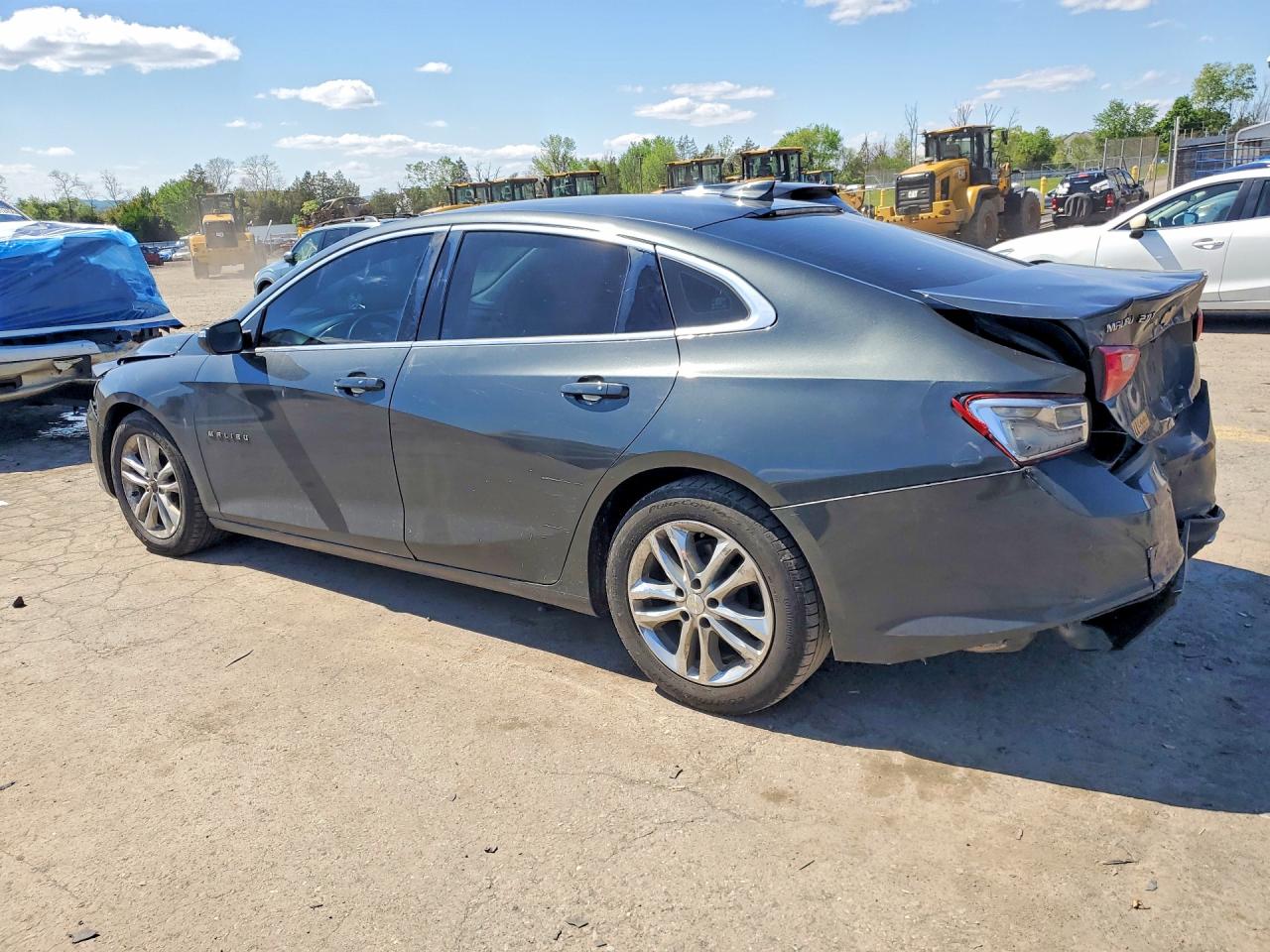 2018 CHEVROLET MALIBU LT photo 4