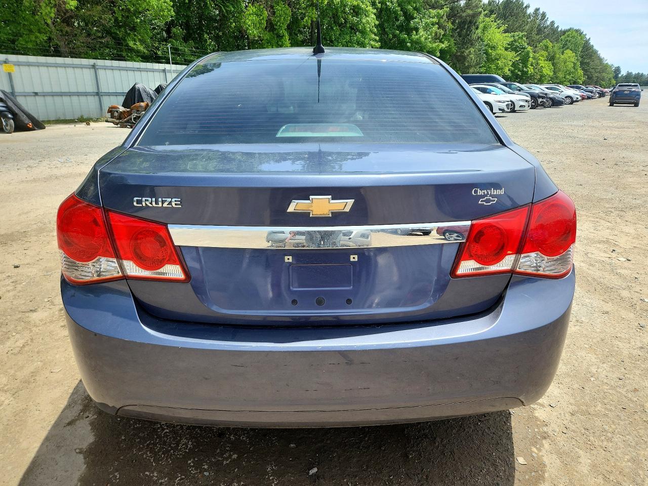 2013 CHEVROLET CRUZE LS photo 11