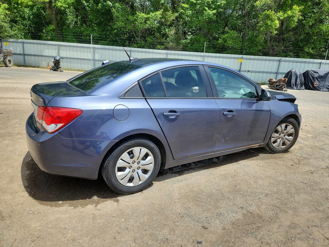 2013 CHEVROLET CRUZE LS photo 5
