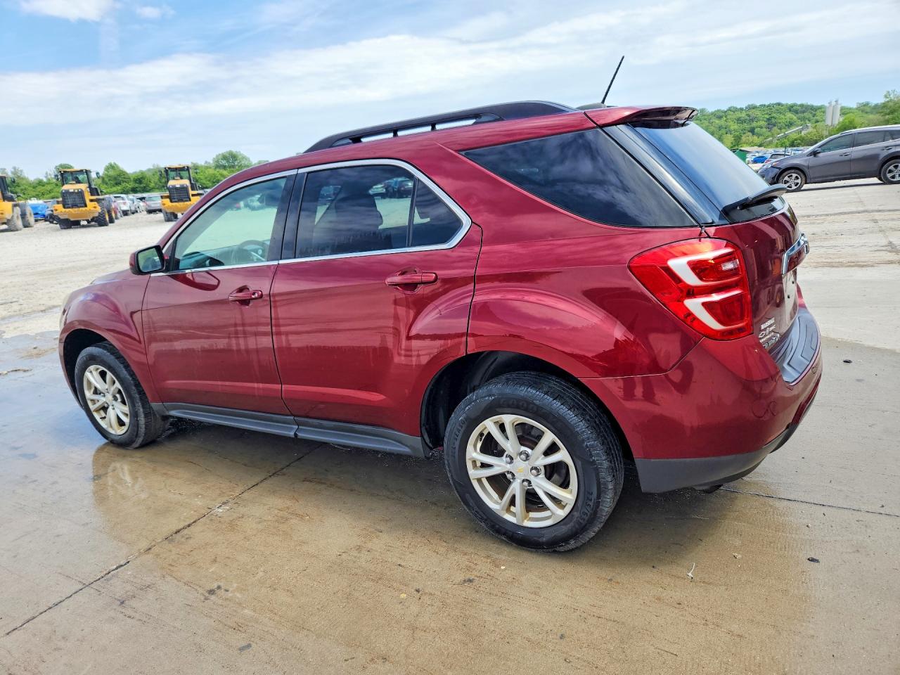 2017 CHEVROLET EQUINOX LT photo 4
