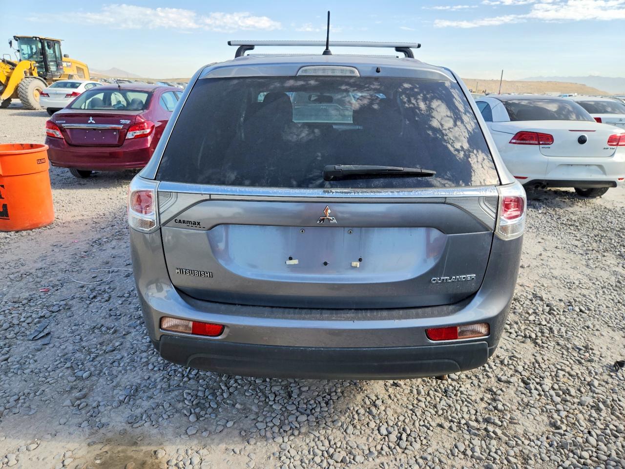 2014 MITSUBISHI OUTLANDER ES photo 11