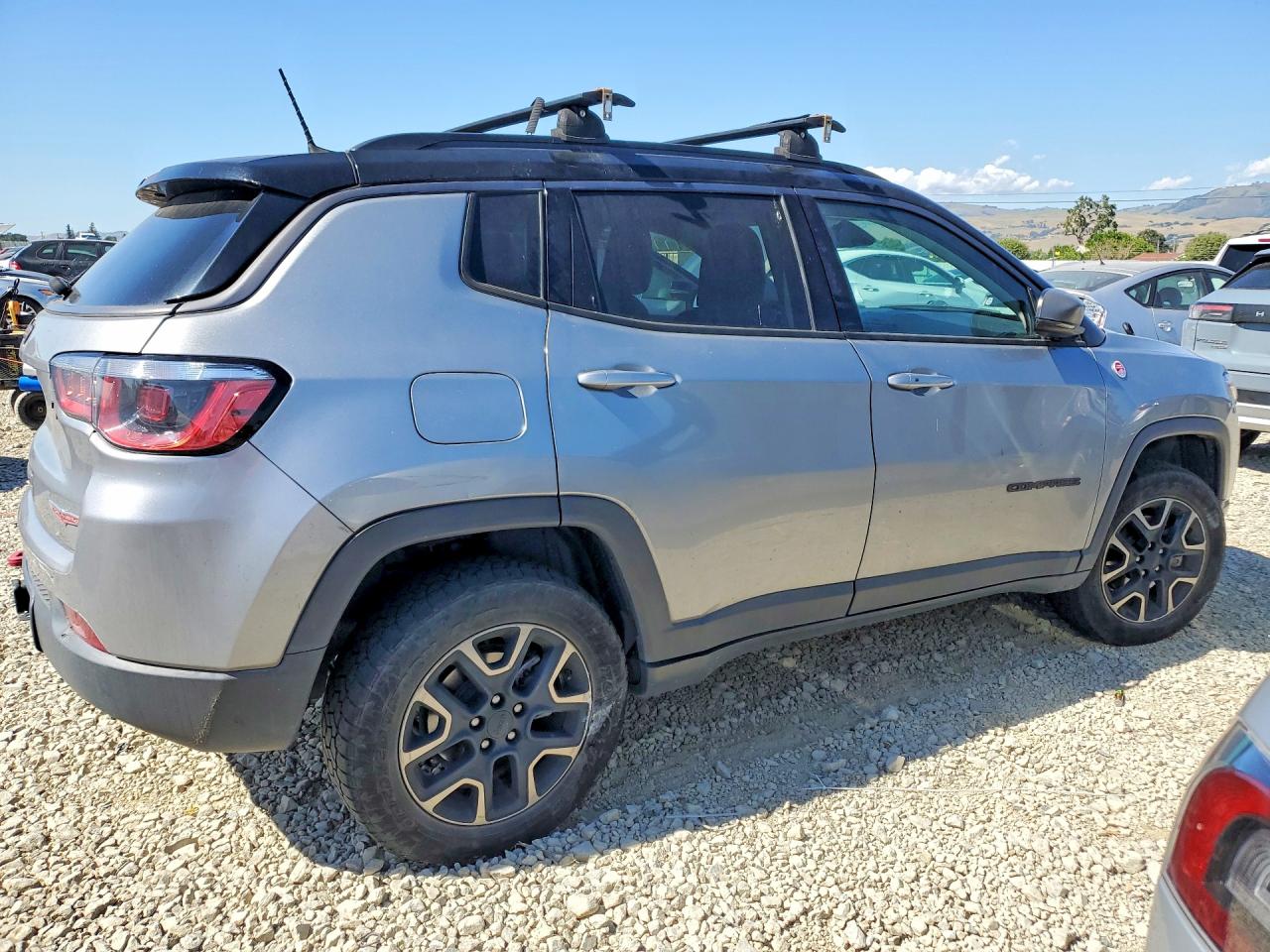 2019 JEEP COMPASS TRAILHAWK photo 5