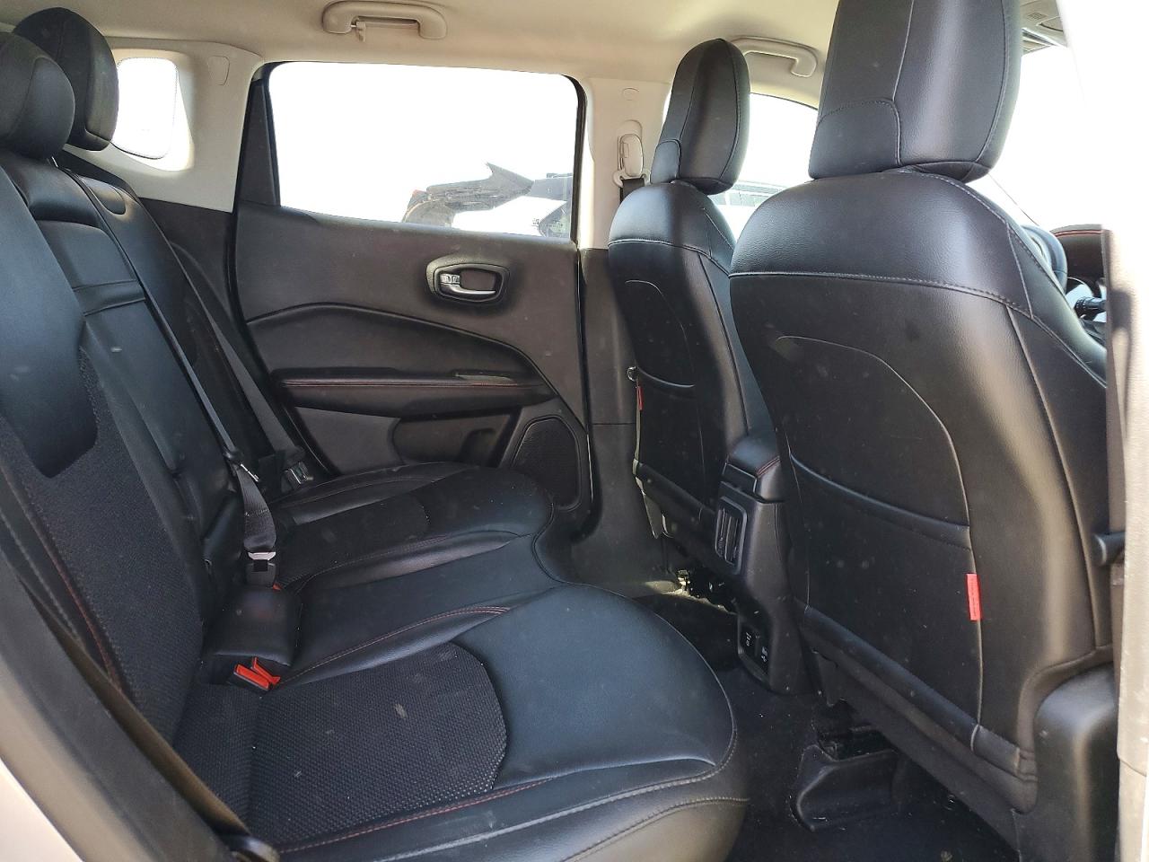 2019 JEEP COMPASS TRAILHAWK photo 21