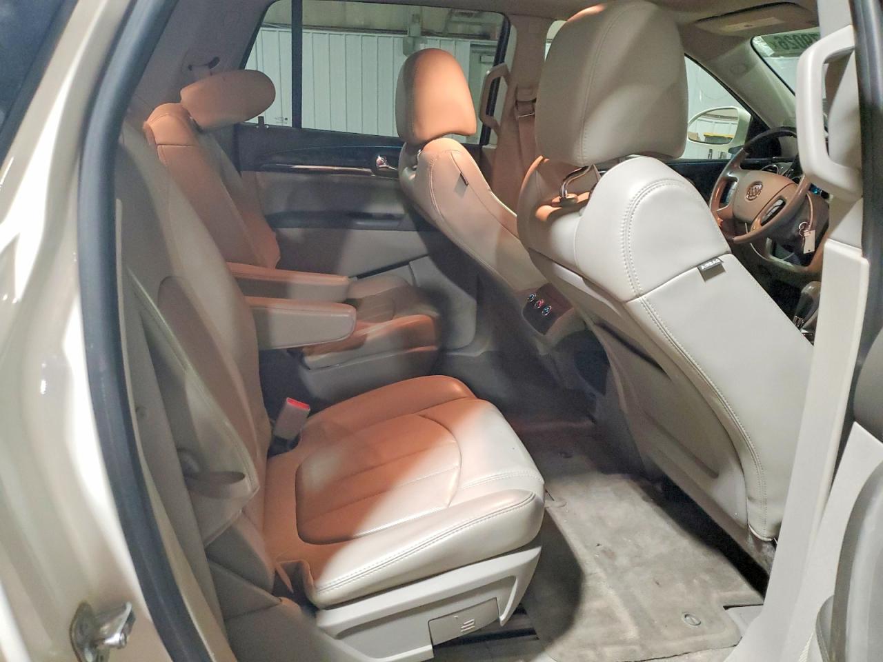 2015 BUICK ENCLAVE photo 31