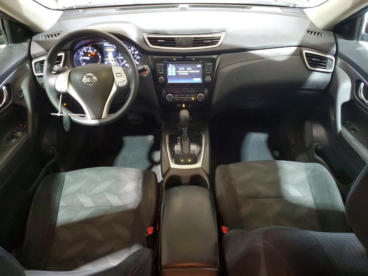 2016 NISSAN ROGUE SV photo 15