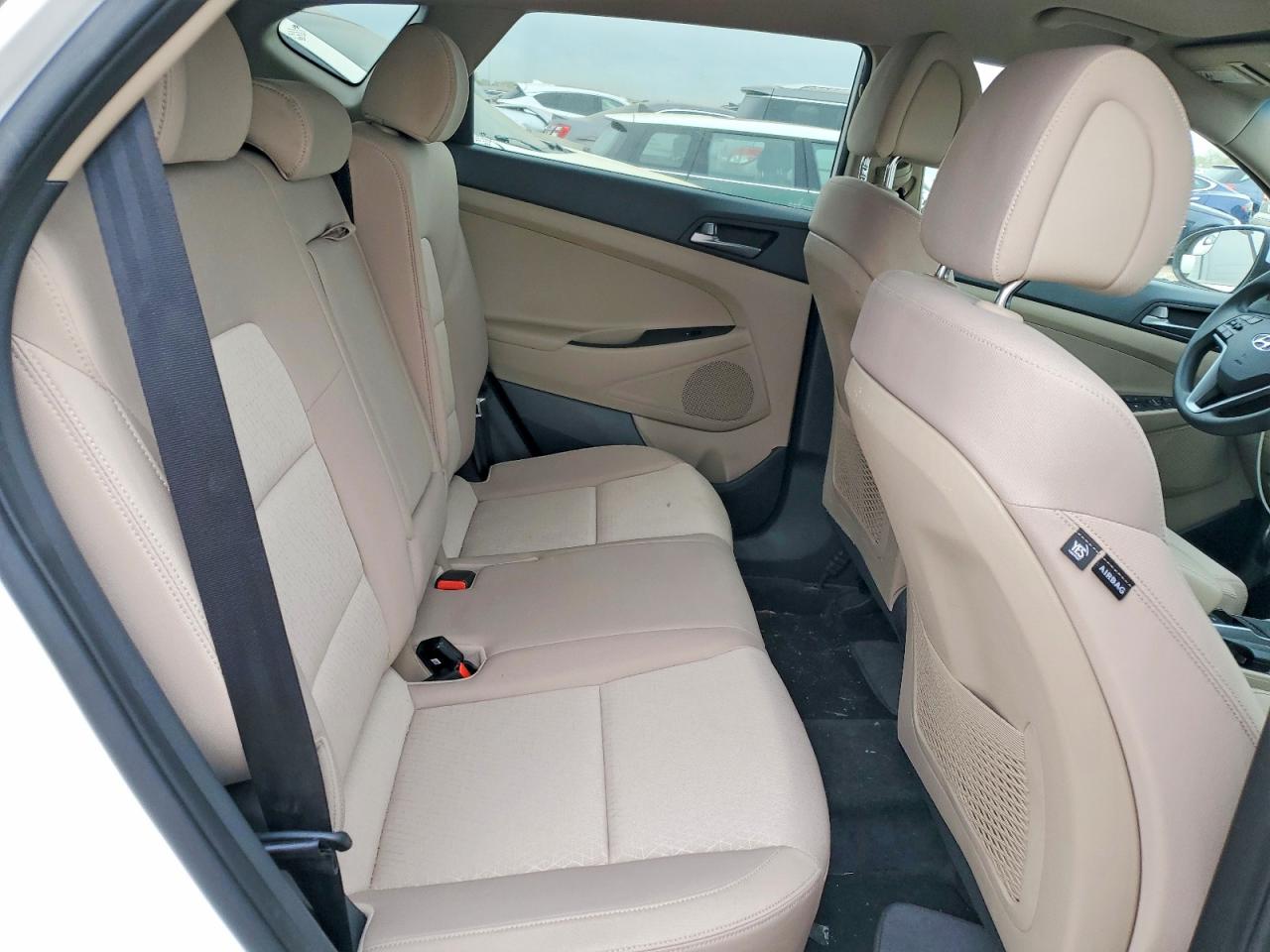 2016 HYUNDAI TUCSON SE photo 19