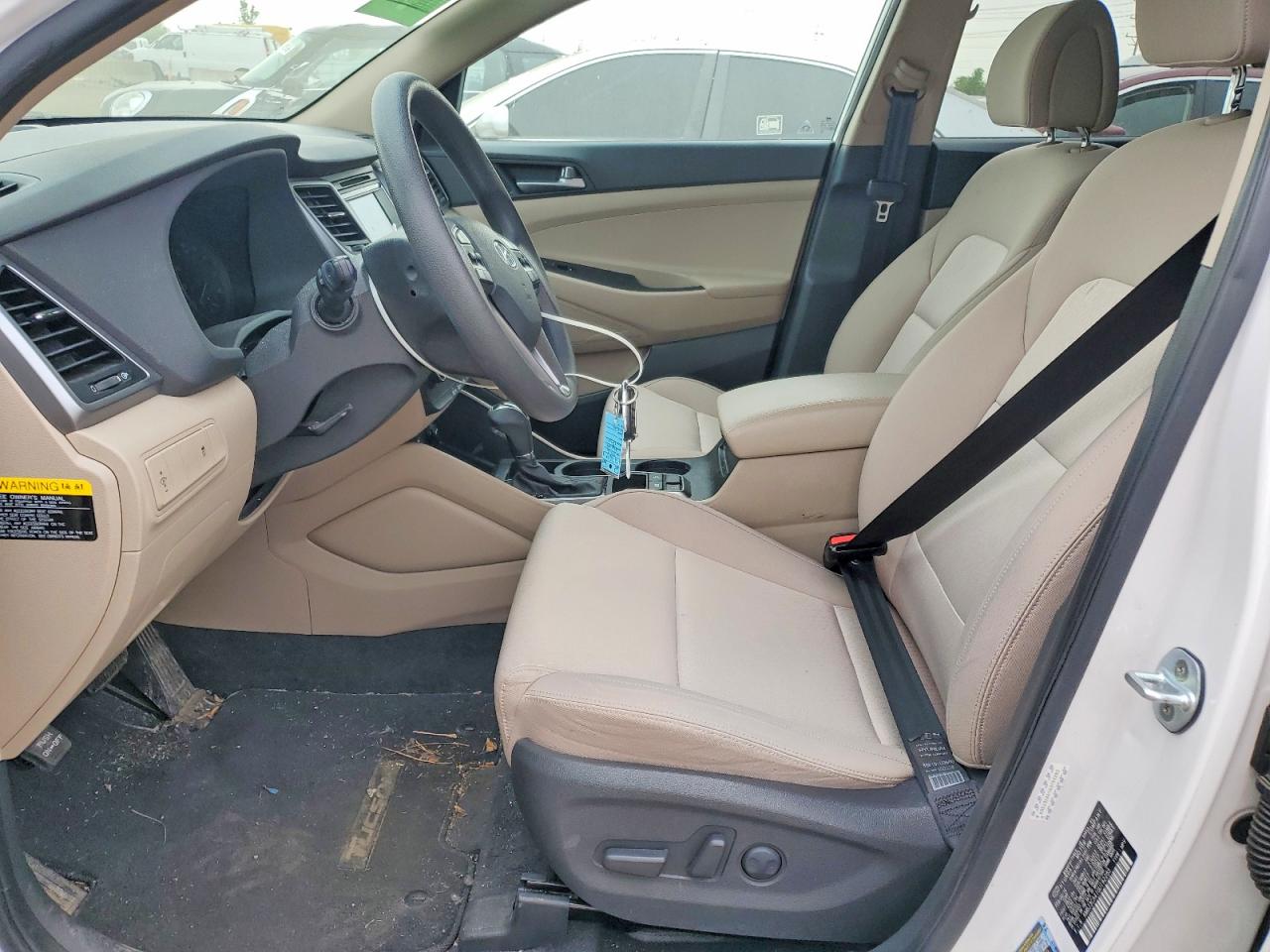 2016 HYUNDAI TUCSON SE photo 13