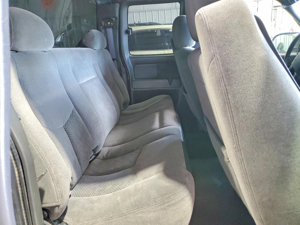 2005 CHEVROLET SILVERADO K1500 photo 19