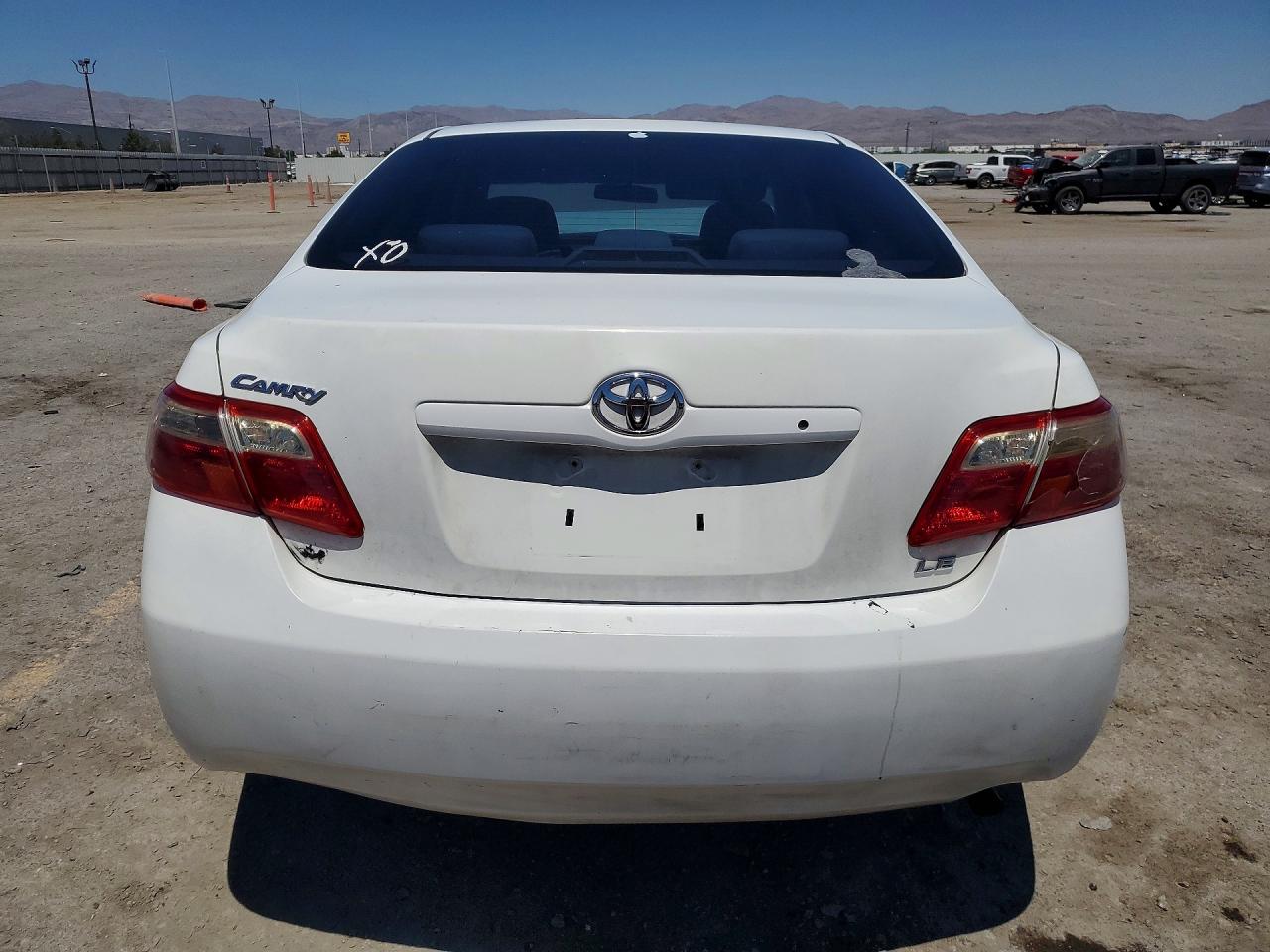 2009 TOYOTA CAMRY LE photo 6