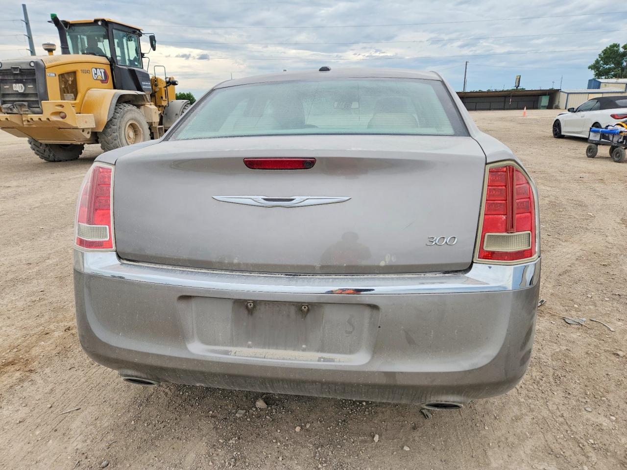2014 CHRYSLER 300 photo 6