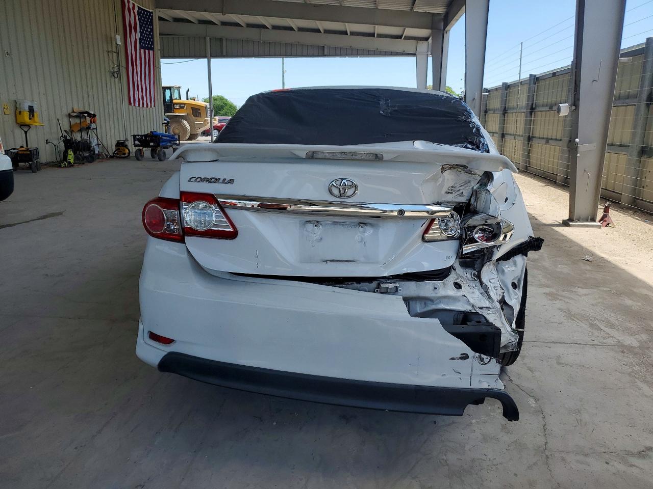 2011 TOYOTA COROLLA BASE photo 11