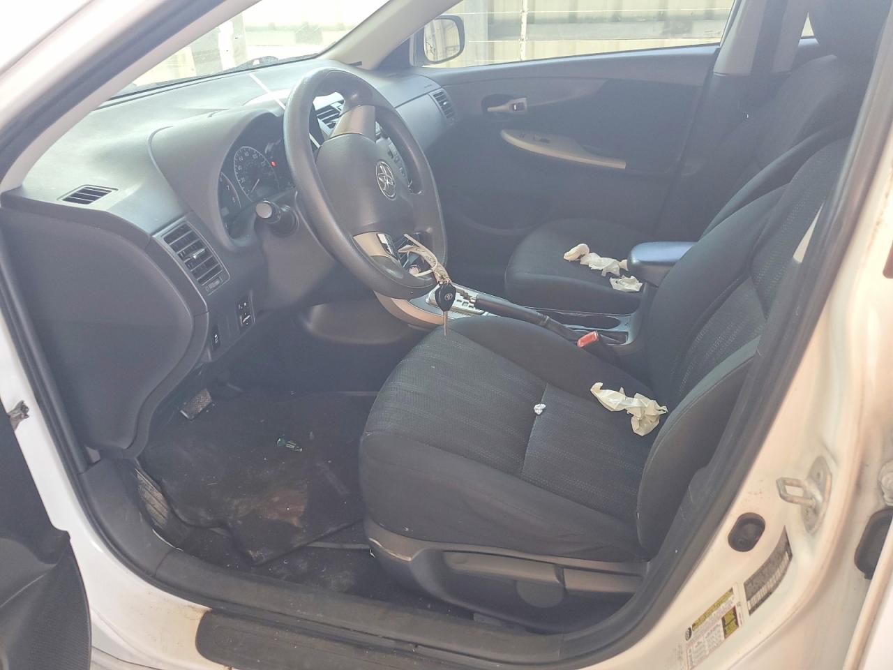 2011 TOYOTA COROLLA BASE photo 13