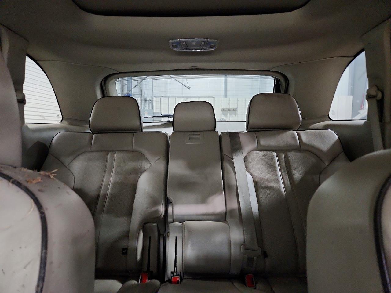 2012 LINCOLN TOWNHOUSE MKX photo 28
