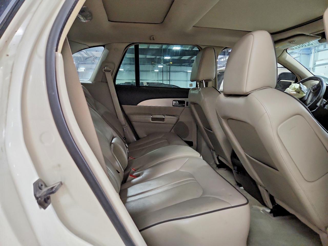 2012 LINCOLN TOWNHOUSE MKX photo 31