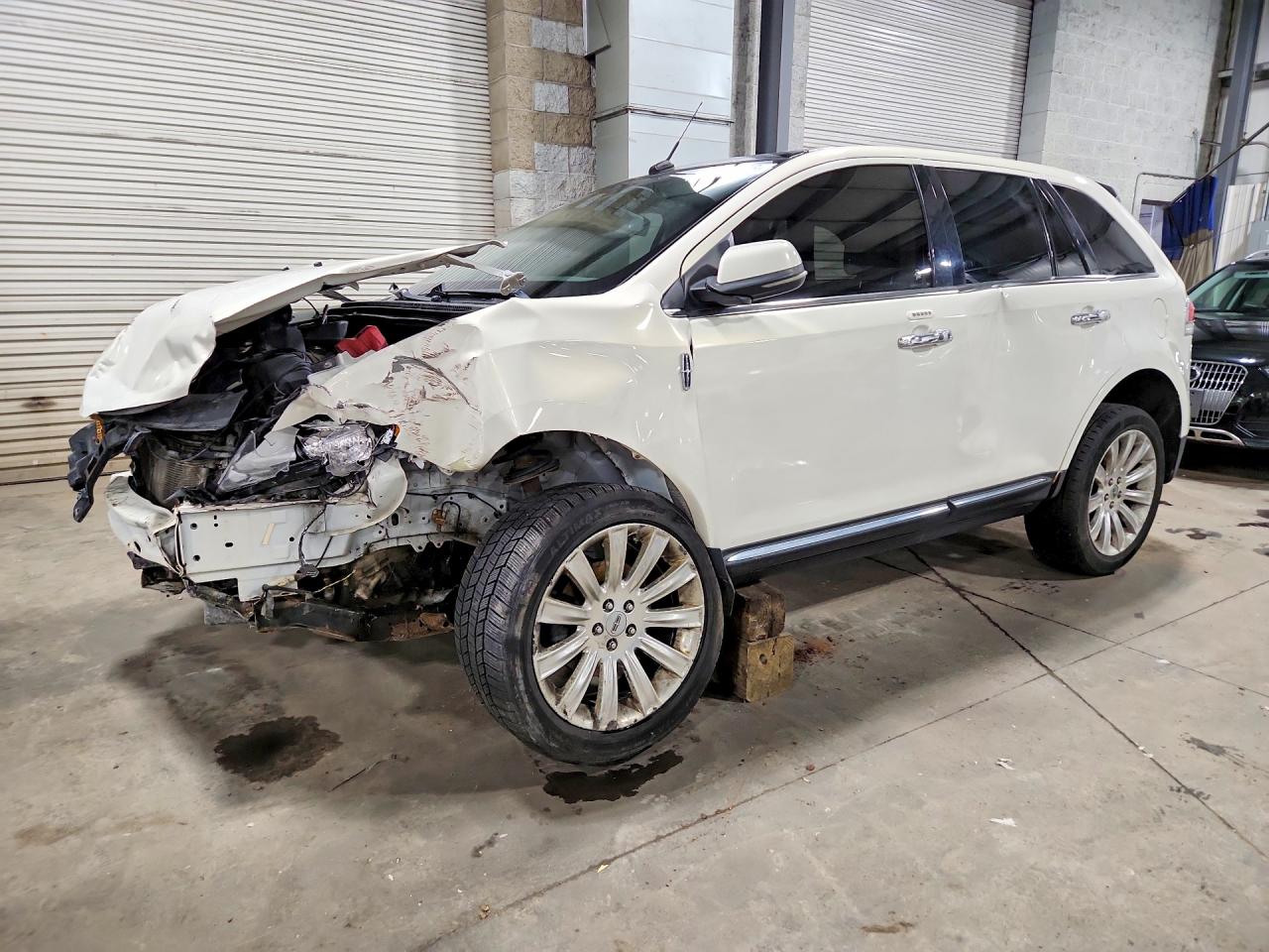 2012 LINCOLN TOWNHOUSE MKX