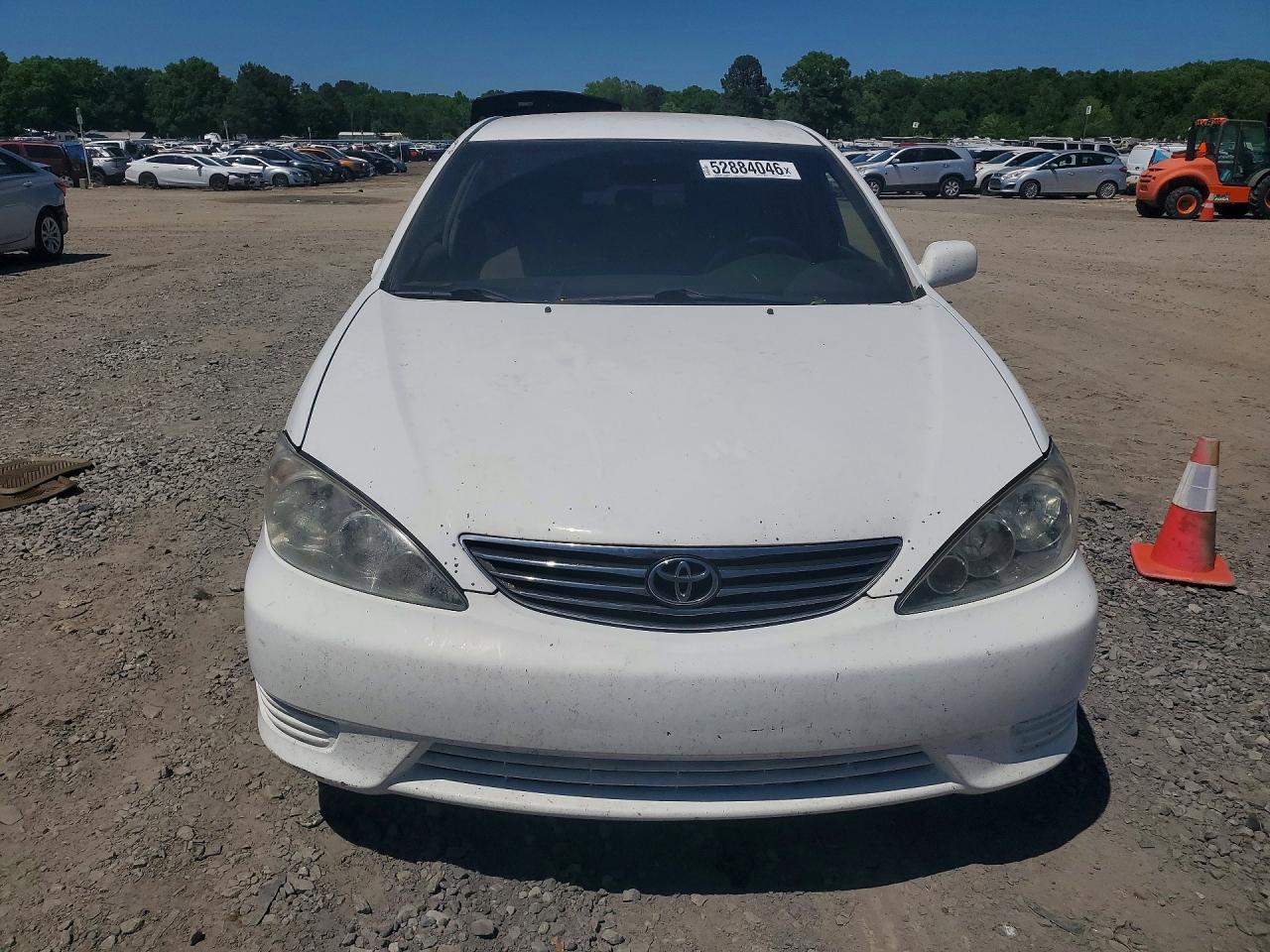 2006 TOYOTA CAMRY LE photo 9