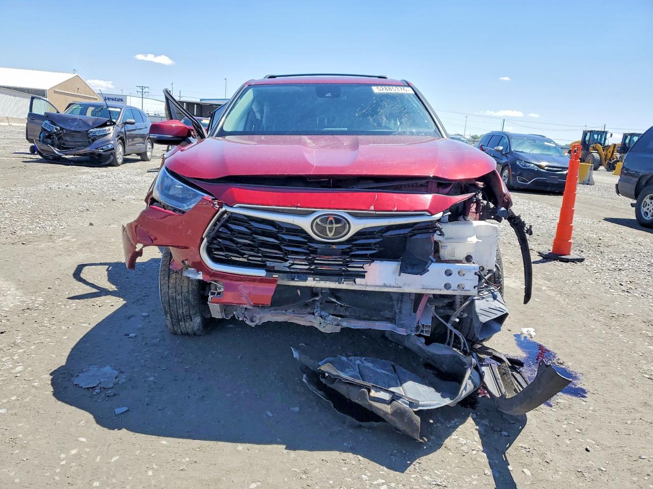 2020 TOYOTA HIGHLANDER LE photo 13