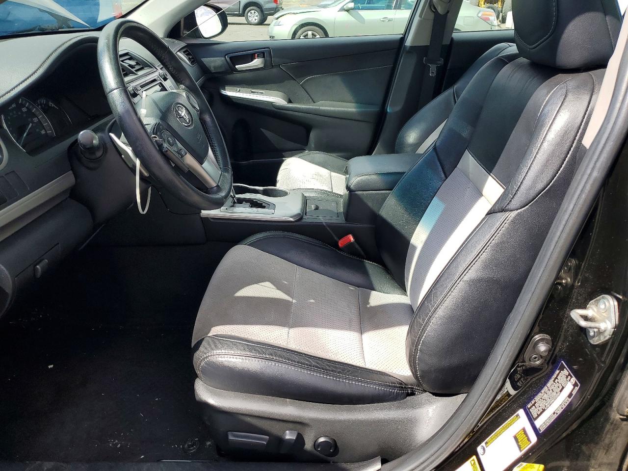 2013 TOYOTA CAMRY SE photo 13