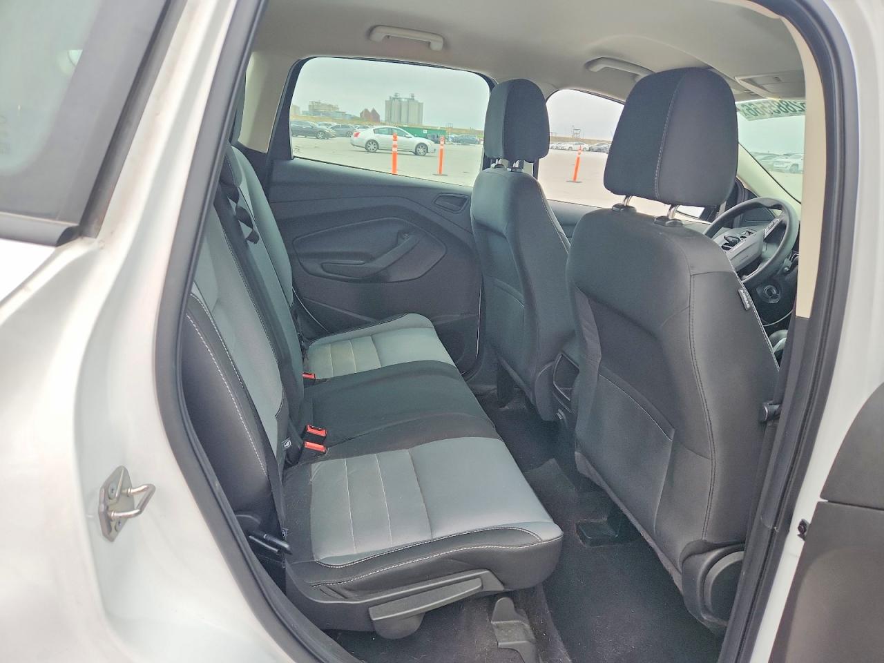 2017 FORD ESCAPE S photo 21