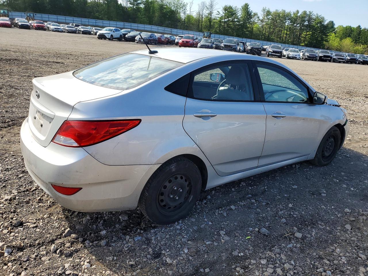 2015 HYUNDAI ACCENT GLS photo 5