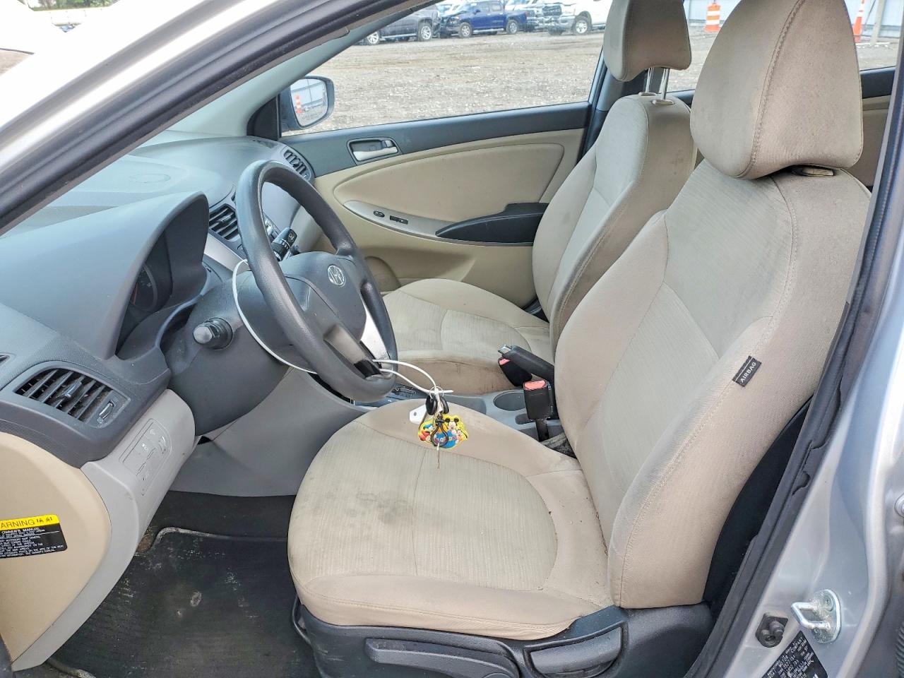 2015 HYUNDAI ACCENT GLS photo 13