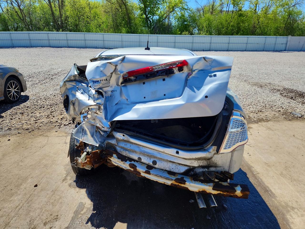 2011 FORD FUSION SE photo 6