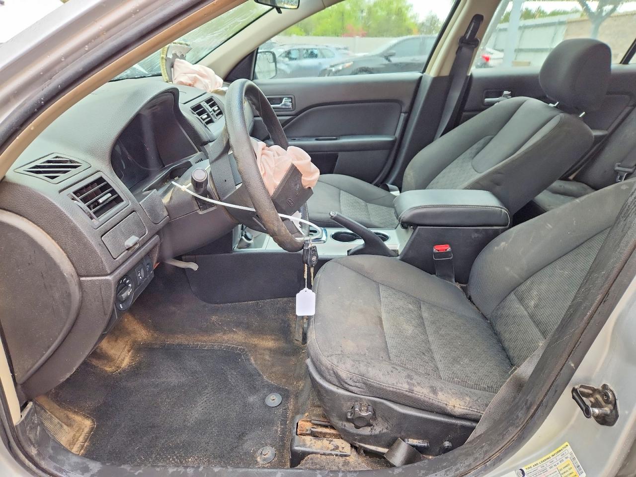 2011 FORD FUSION SE photo 7
