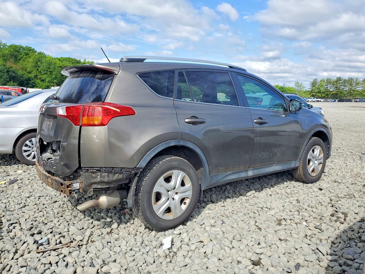 2015 TOYOTA RAV4 LE photo 7