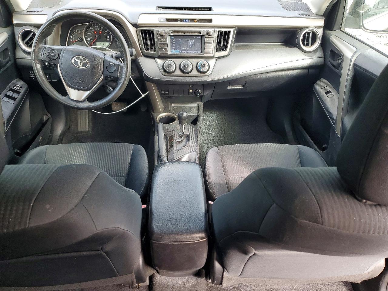 2015 TOYOTA RAV4 LE photo 22