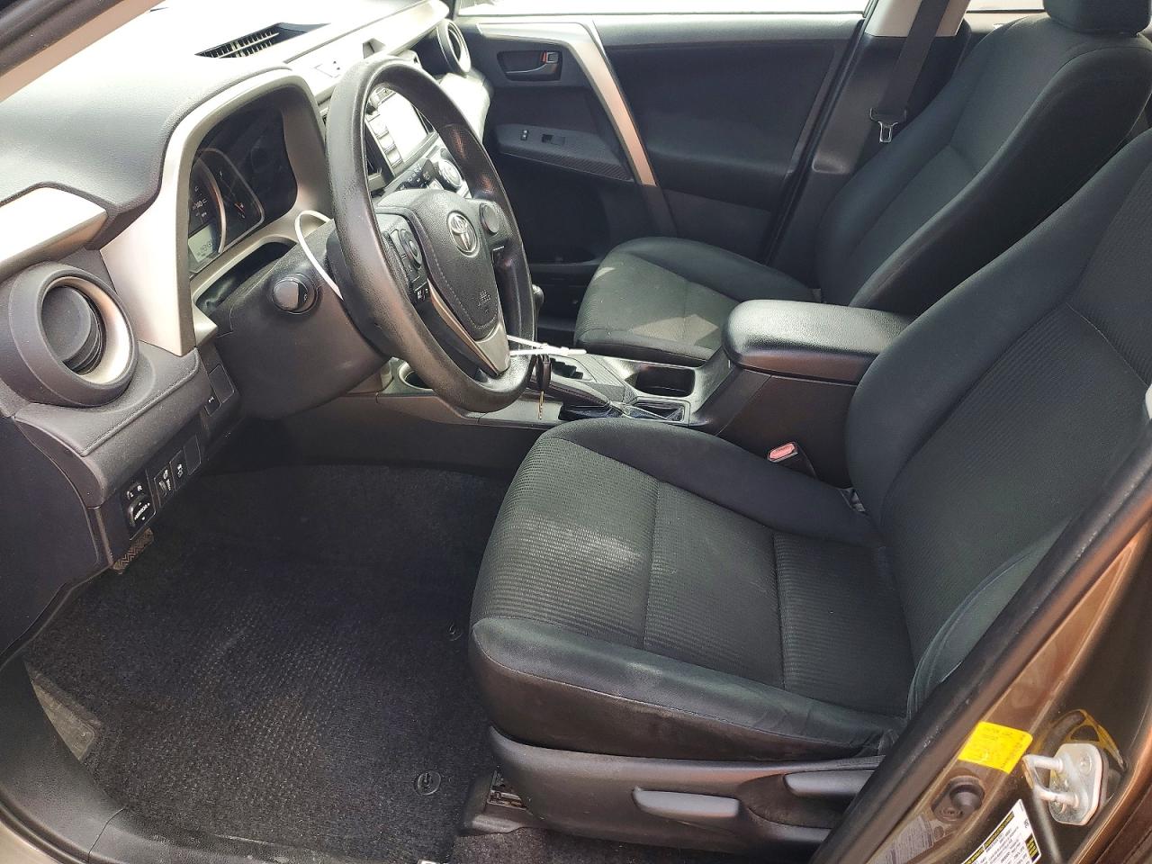 2015 TOYOTA RAV4 LE photo 19