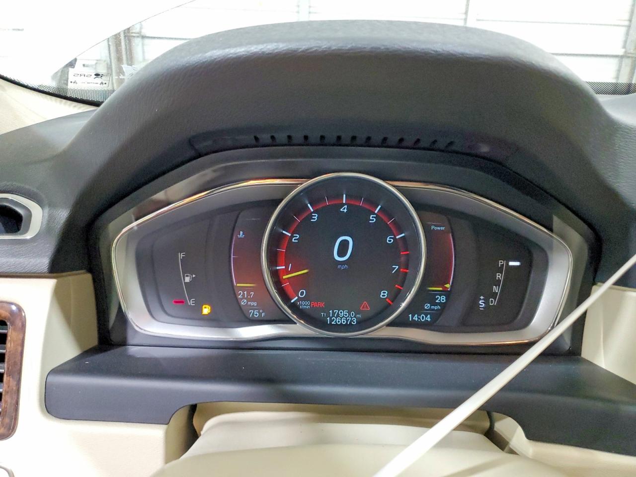 2015 VOLVO XC70 T6 PREMIER photo 25