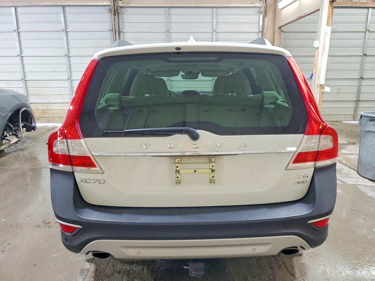 2015 VOLVO XC70 T6 PREMIER photo 16