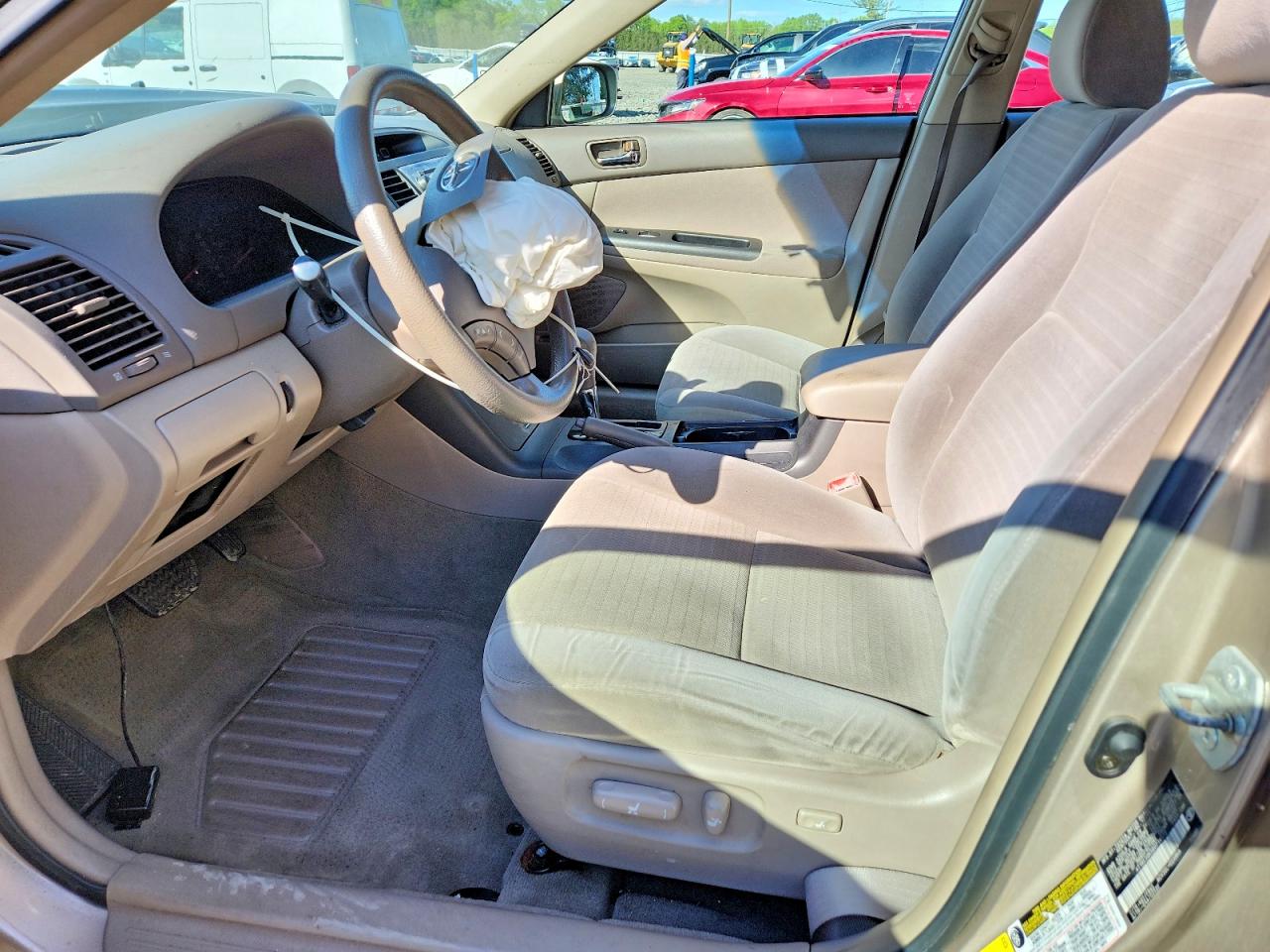 2006 TOYOTA CAMRY LE photo 19