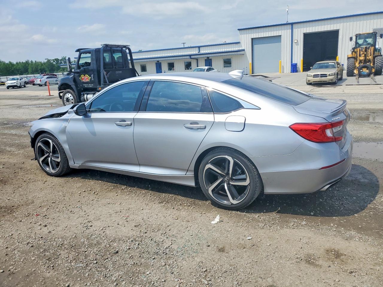 2020 HONDA ACCORD SPORT photo 2