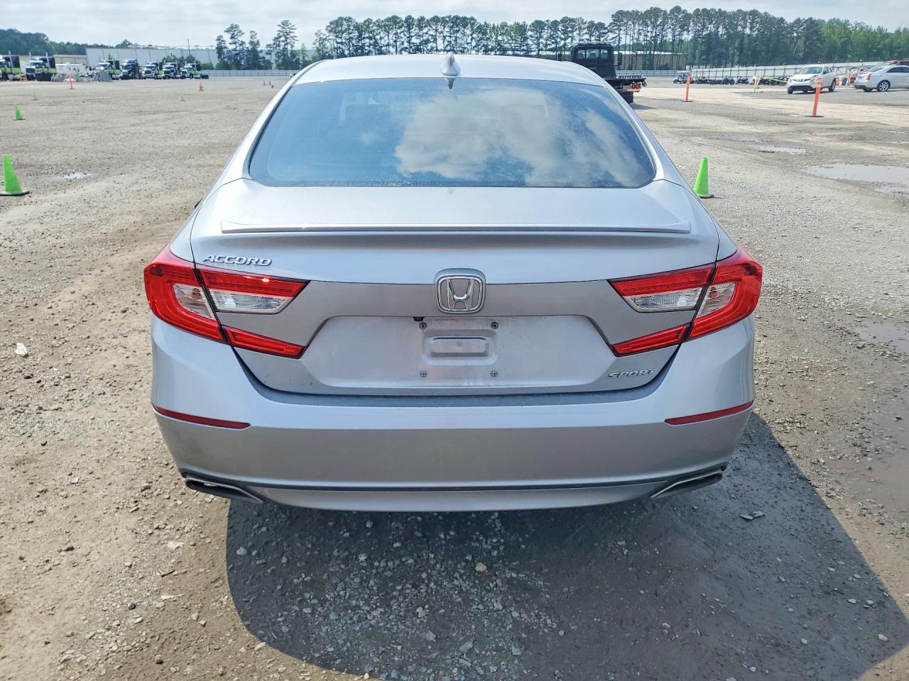 2020 HONDA ACCORD SPORT photo 6