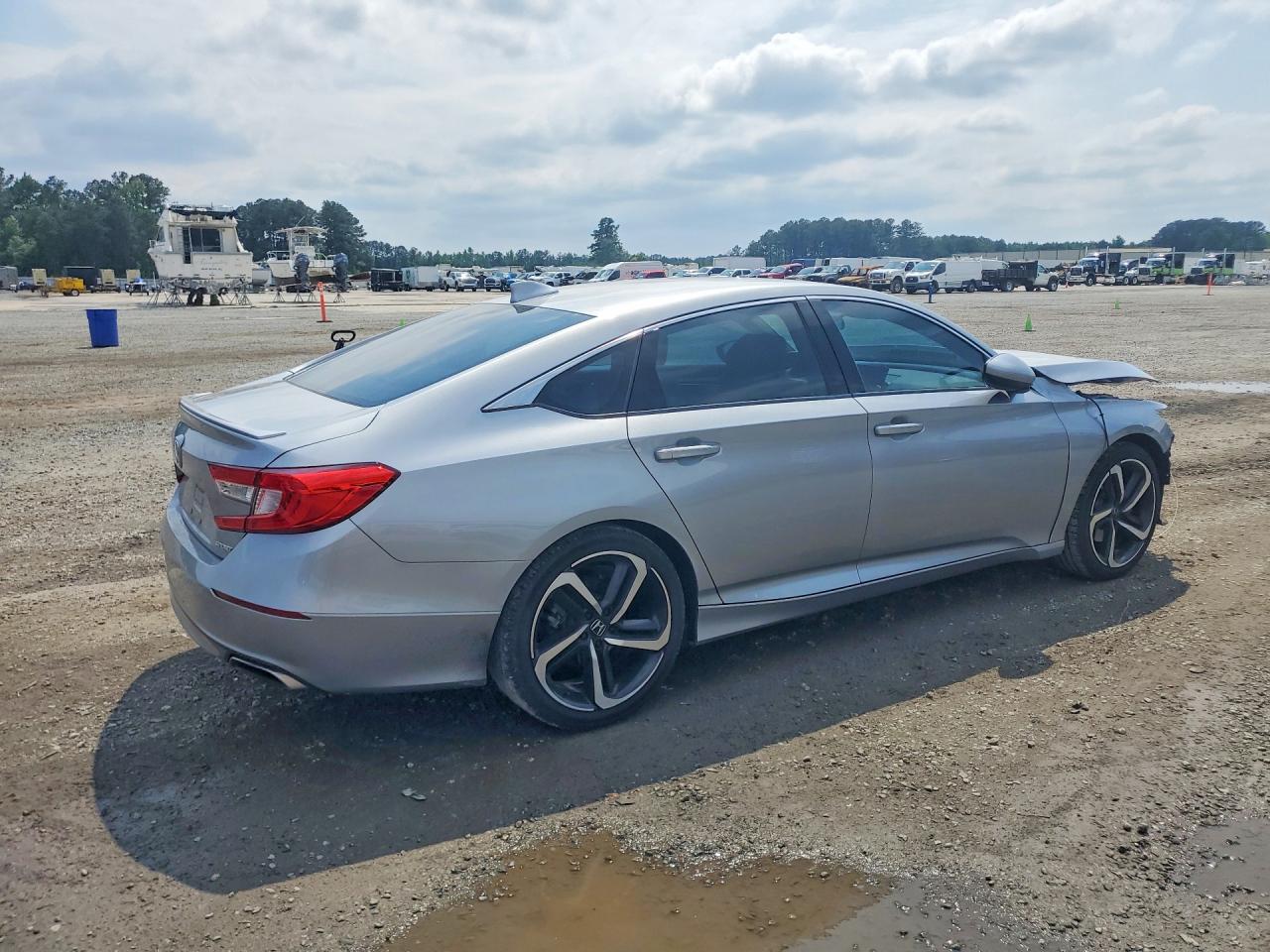 2020 HONDA ACCORD SPORT photo 3