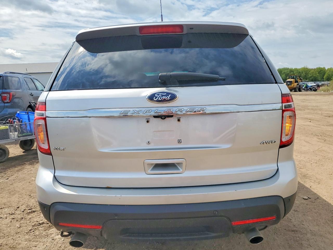 2014 FORD EXPLORER XLT photo 11