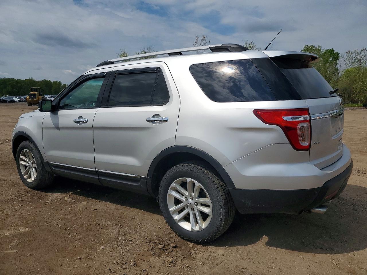 2014 FORD EXPLORER XLT photo 3
