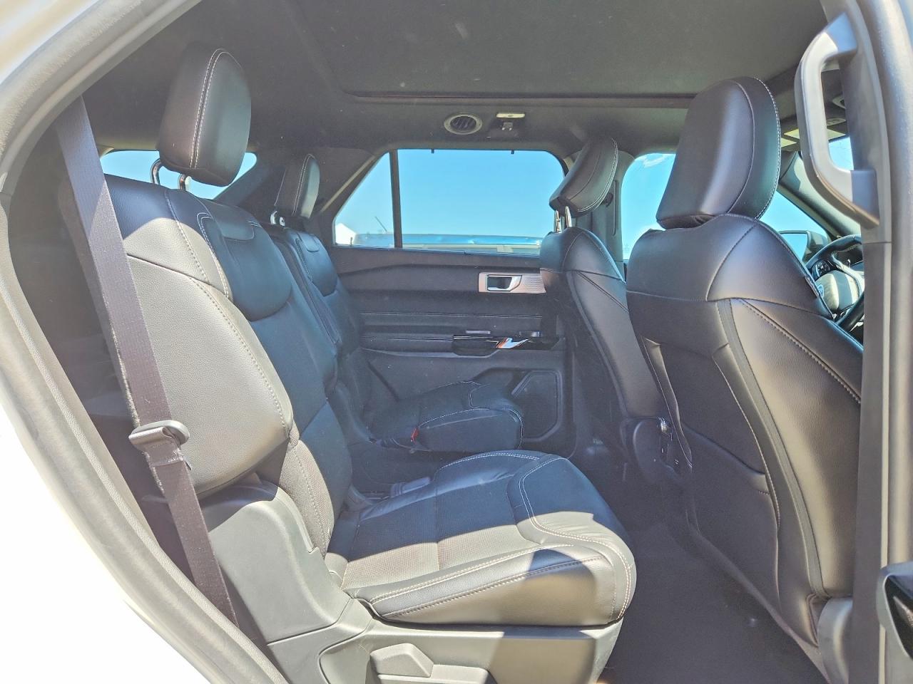 2021 FORD EXPLORER ST photo 31