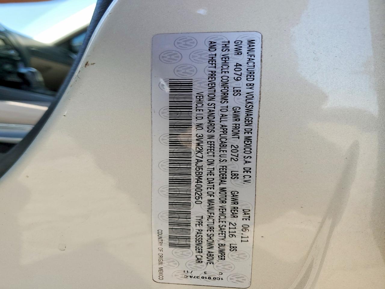 2011 VOLKSWAGEN JETTA photo 23