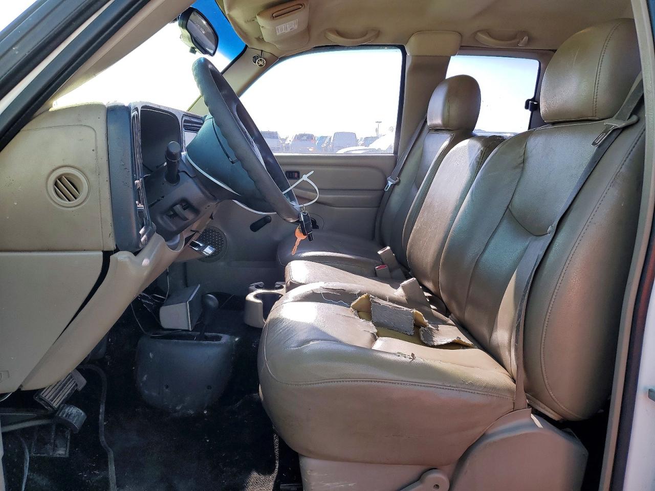 2006 CHEVROLET SILVERADO photo 13