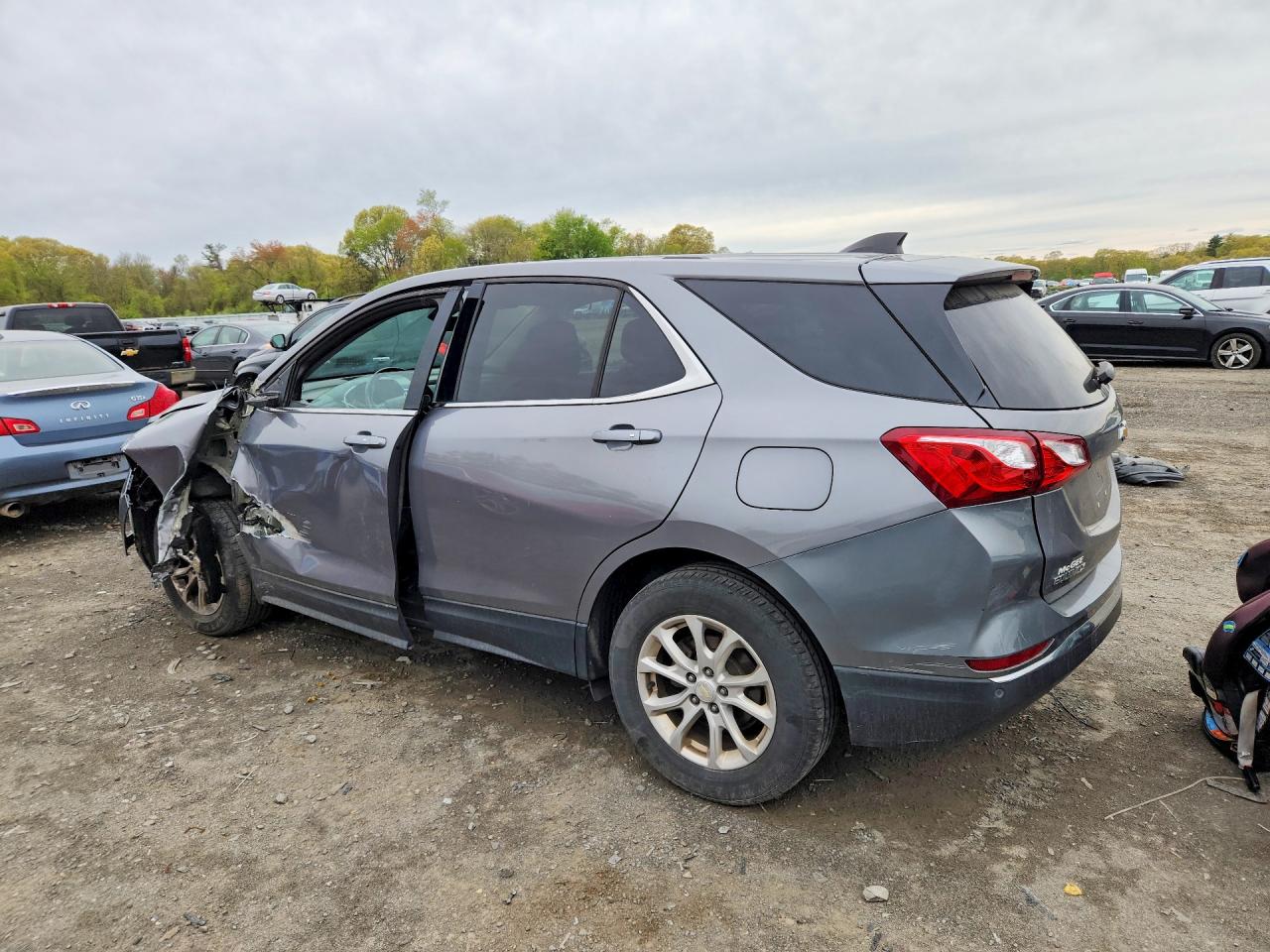 2018 CHEVROLET EQUINOX LT photo 3
