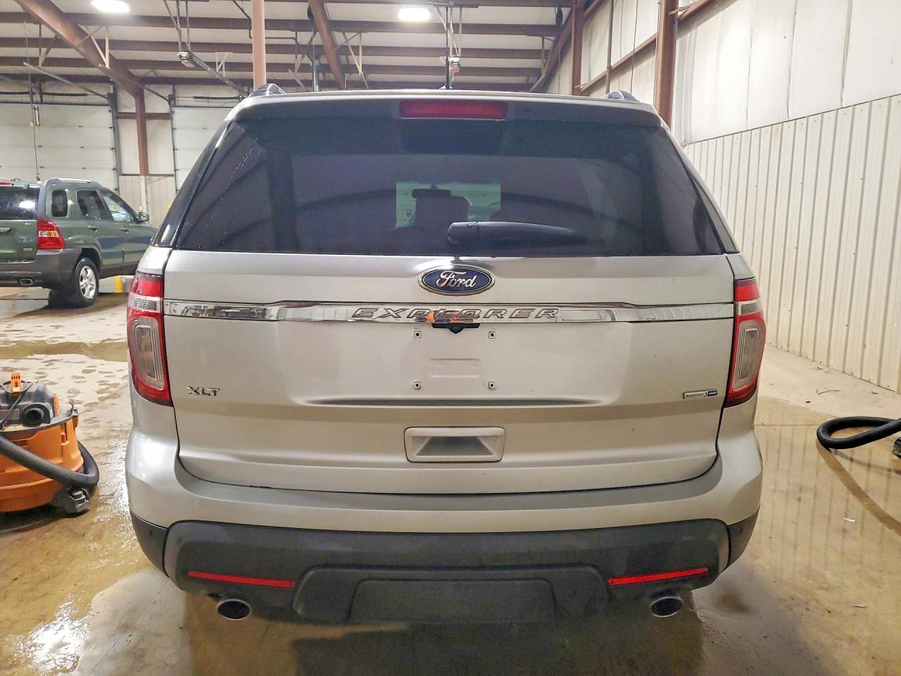 2014 FORD EXPLORER XLT photo 11