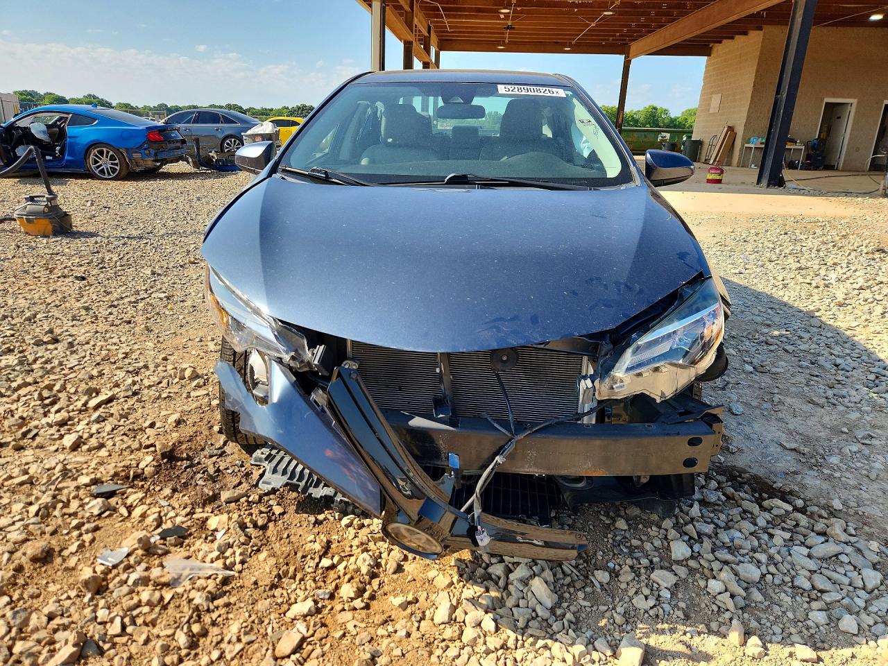 2017 TOYOTA COROLLA LE photo 13