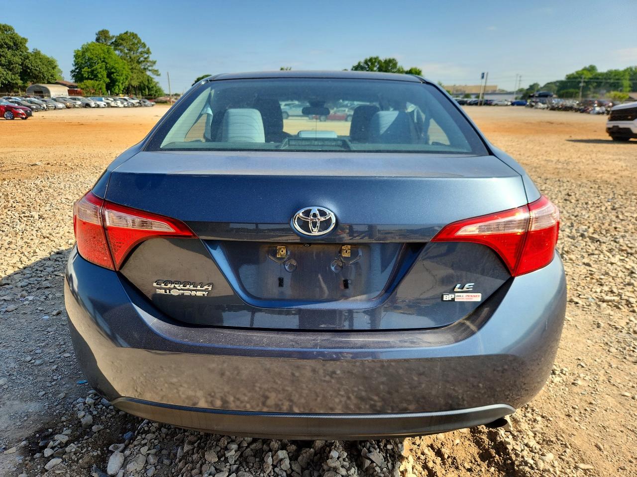 2017 TOYOTA COROLLA LE photo 16
