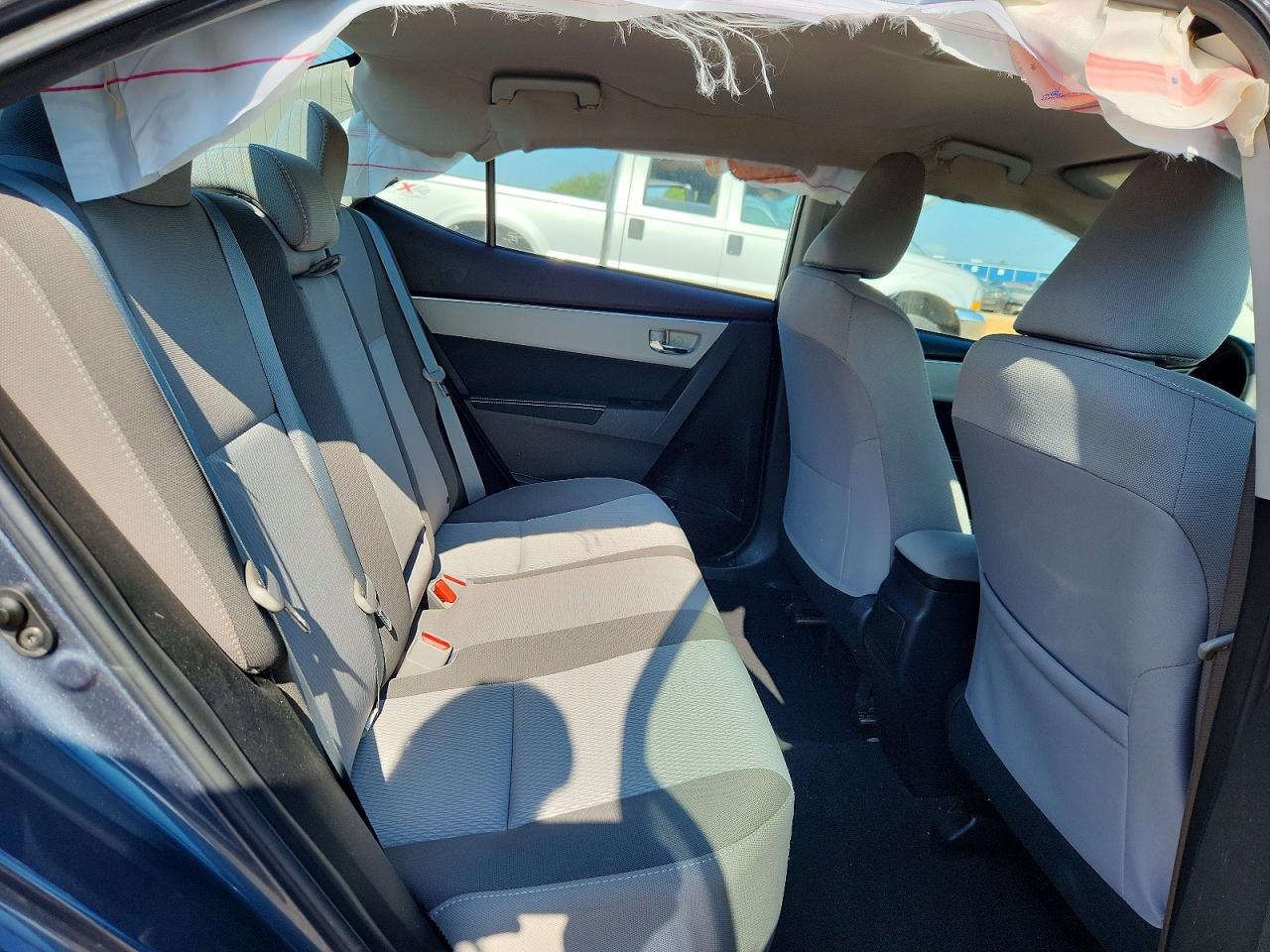 2017 TOYOTA COROLLA LE photo 28