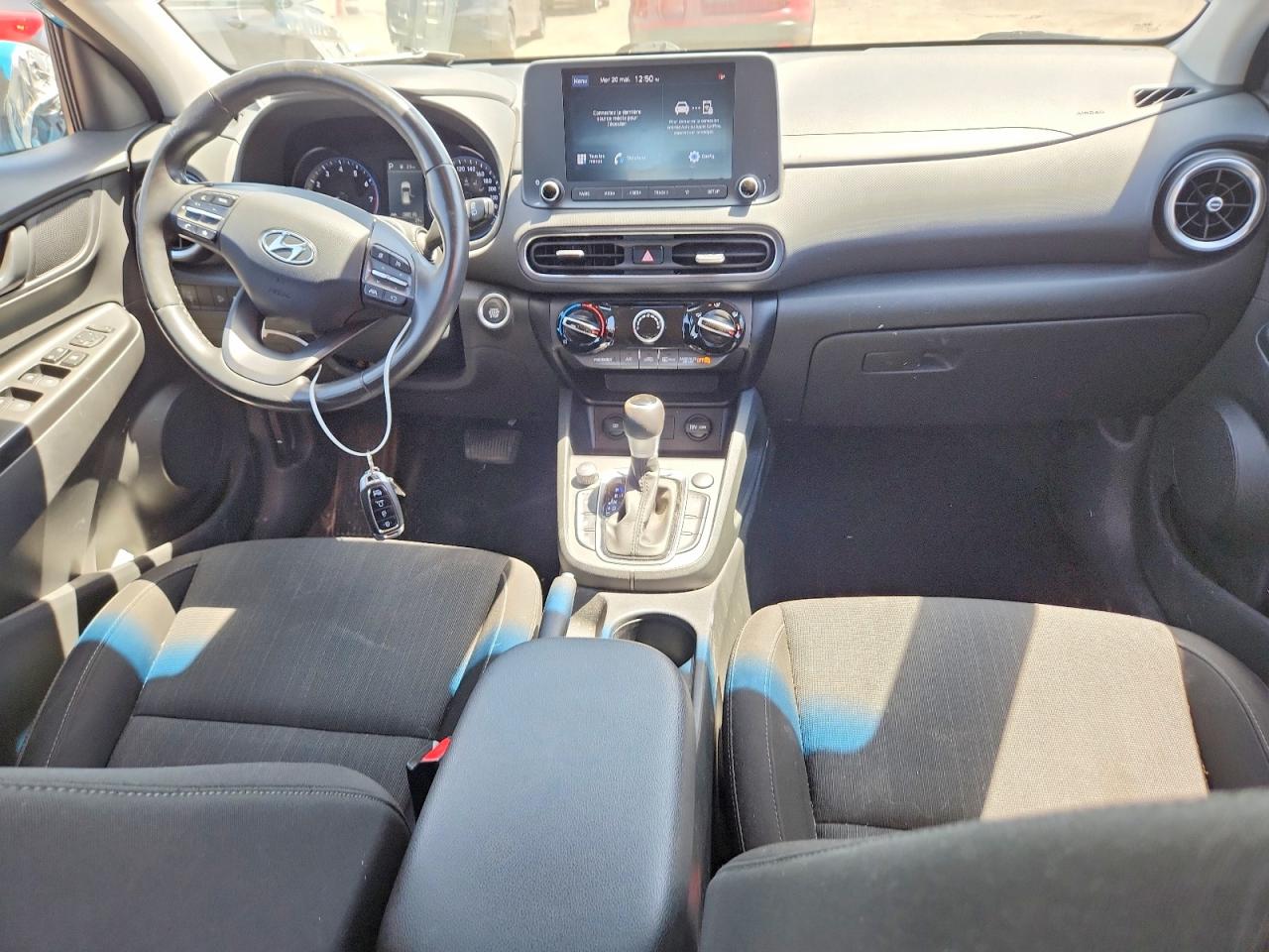 2022 HYUNDAI KONA SE photo 22