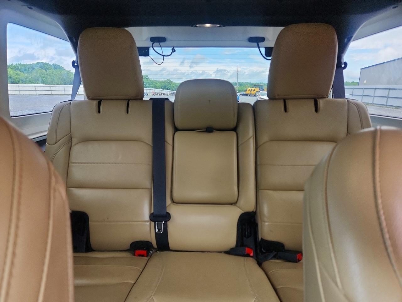 2019 JEEP WRANGLER UNLIMITED SAHARA photo 28